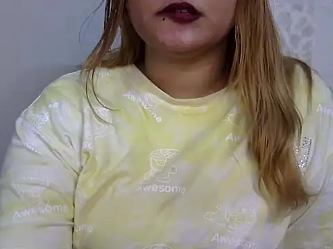 Snapshot of Sexyy_Sana chatting on August 6, 2026, 3:25 pm Sexyy Sana online show from August 6, 2026, 3:25 pm