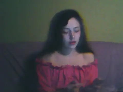 Corilyn online show from July 9, 2026, 7:40 pm