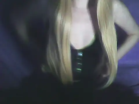 Corilyn online show from August 1, 2026, 6:40 pm