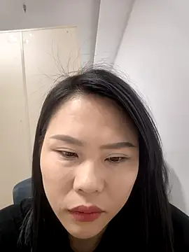 Snapshot of lulu__123 chatting on June 23, 2026, 6:00 am lulu 123 online show from June 23, 2026, 6:00 am