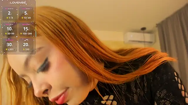 Snapshot of madison_littlee_ chatting on July 2, 2026, 11:38 am madison littlee online show from July 2, 2026, 11:38 am