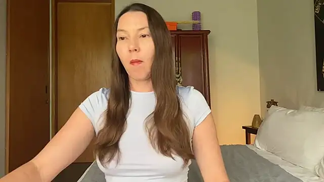 kittycat4you online show from April 17, 2026, 5:43 am