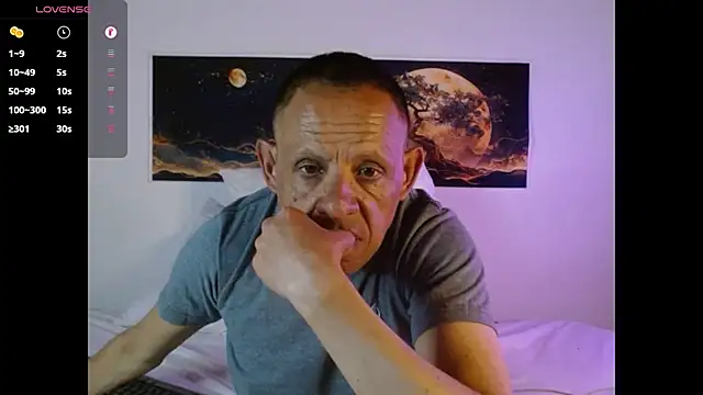 Snapshot of AlekNoir chatting on July 31, 2026, 2:55 am AlekNoir online show from July 31, 2026, 2:55 am