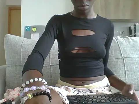 chocolateberry66 online show from June 25, 2026, 8:30 am
