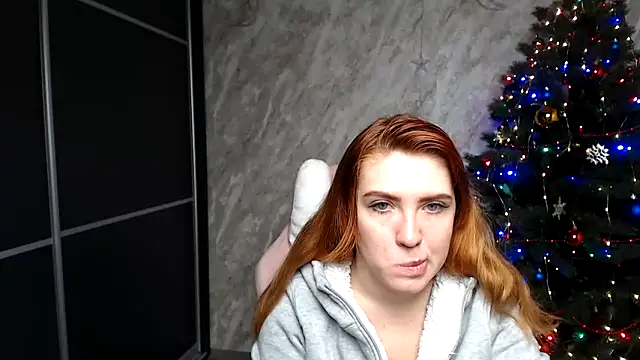 Reginasmilee online show from December 22, 2025, 4:09 am