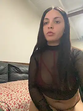 LennaLux8 online show from June 26, 2026, 9:41 pm