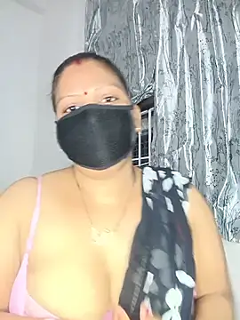Snapshot of Miss-Jiyaa chatting on July 13, 2026, 5:27 pm Miss-Jiyaa online show from July 13, 2026, 5:27 pm