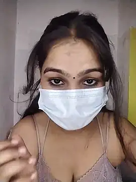 Snapshot of nikita-cam chatting on July 12, 2026, 4:53 pm nikita-cam online show from July 12, 2026, 4:53 pm