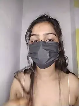 Snapshot of nikita-cam chatting on August 5, 2026, 6:00 pm nikita-cam online show from August 5, 2026, 6:00 pm