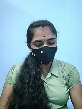 Snapshot of Megavarthinii chatting on July 28, 2026, 3:21 pm Megavarthinii online show from July 28, 2026, 3:21 pm