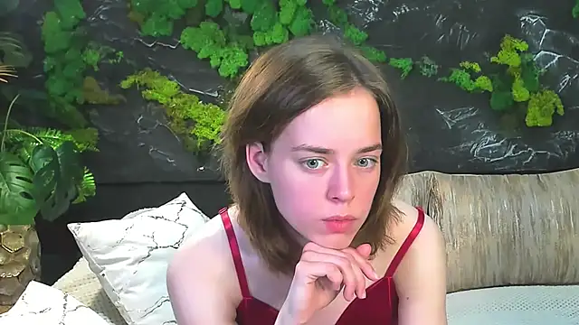 Lana Wintour online show from June 25, 2026, 4:00 pm