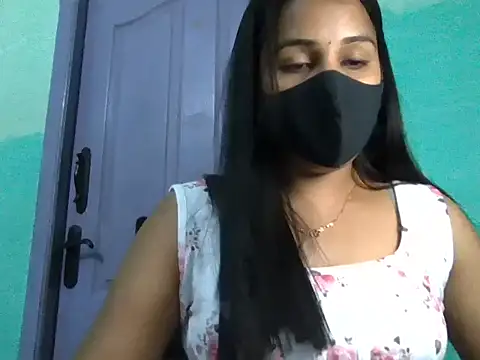 Snapshot of RedWineMathupriya chatting on July 9, 2026, 7:56 am RedWineMathupriya online show from July 9, 2026, 7:56 am