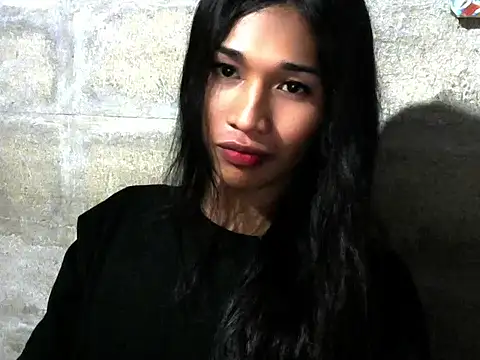emely lany online show from June 25, 2026, 6:56 pm