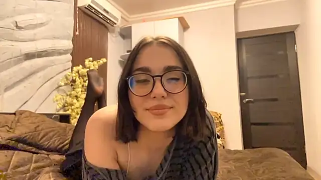 LanaDel Ray online show from June 27, 2026, 5:29 pm