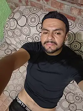 Snapshot of Bbastiann chatting on June 25, 2026, 3:38 pm Bbastiann online show from June 25, 2026, 3:38 pm