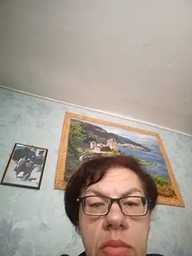 Olena72531 online show from June 27, 2026, 6:29 am