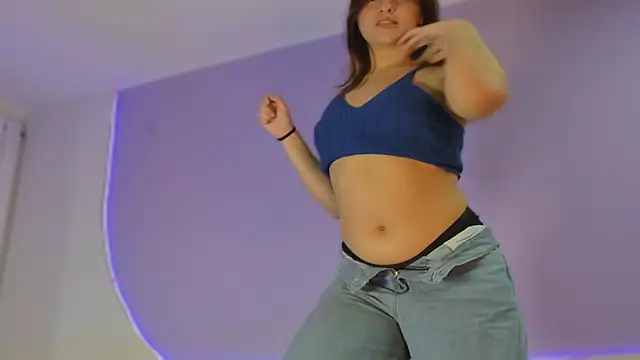 Snapshot of Ashhley_chase chatting on July 14, 2026, 7:41 pm Ashhley chase online show from July 14, 2026, 7:41 pm