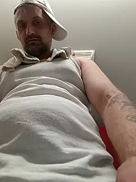 Snapshot of FitnessDaddy chatting on July 1, 2026, 6:15 am FitnessDaddy online show from July 1, 2026, 6:15 am
