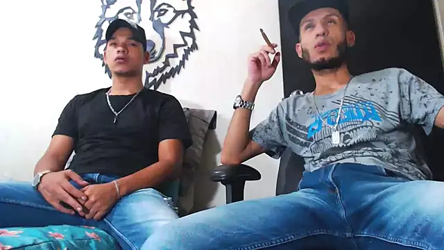 Snapshot of WOLFMONSTERDICK chatting on March 6, 2025, 4:19 am WOLFMONSTERDICK online show from March 6, 2025, 4:19 am