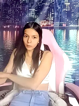BigbuttBrooklyn  online show from June 28, 2026, 9:54 pm