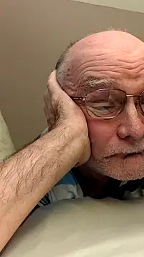 Snapshot of Joeyw57 chatting on July 6, 2026, 6:10 pm Joeyw57 online show from July 6, 2026, 6:10 pm