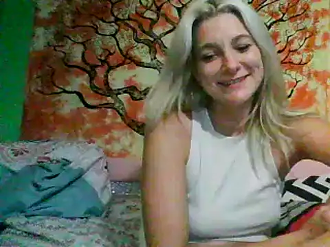 parislayd online show from June 30, 2026, 6:58 am
