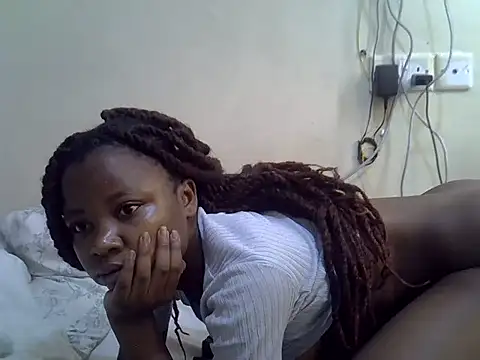 Snapshot of Leidy_sillky chatting on July 9, 2026, 9:02 am Leidy sillky online show from July 9, 2026, 9:02 am