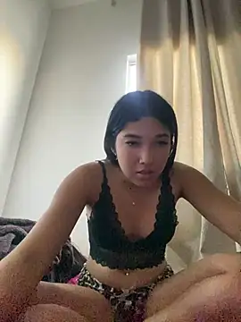 Snapshot of aliceeemendes chatting on July 2, 2026, 7:31 pm aliceeemendes online show from July 2, 2026, 7:31 pm