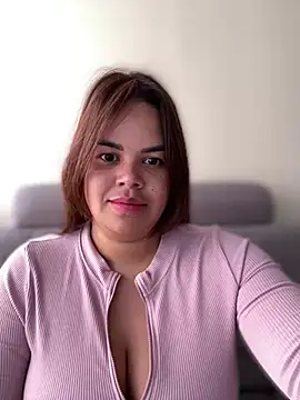 AliceStarshine online show from March 5, 2025, 2:23 pm