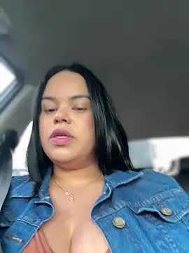 AliceStarshine online show from October 14, 2025, 3:24 pm