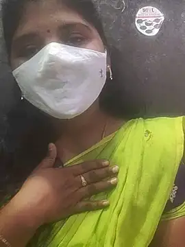 Snapshot of Roja_sexy chatting on July 18, 2026, 4:00 pm Roja sexy online show from July 18, 2026, 4:00 pm