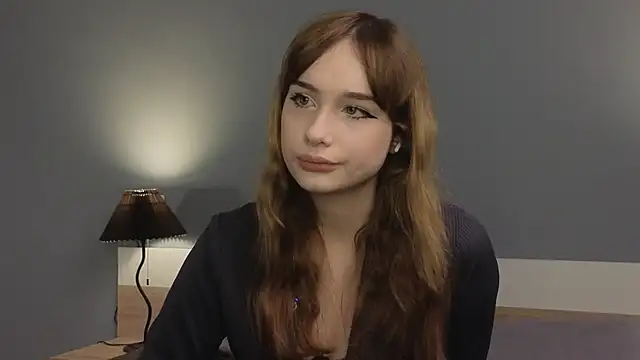 Snapshot of Kalimerra chatting on July 9, 2026, 8:02 pm Kalimerra online show from July 9, 2026, 8:02 pm