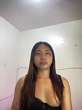 Snapshot of urslutgian chatting on July 17, 2026, 6:57 pm urslutgian online show from July 17, 2026, 6:57 pm
