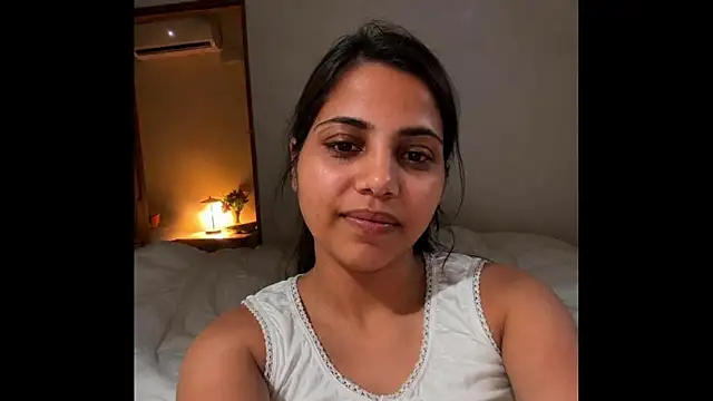 DiyaVodka00 online show from July 5, 2026, 8:16 pm