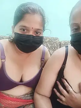 Snapshot of Sexy-Bhabhi-10 chatting on July 13, 2026, 6:49 am Sexy-Bhabhi-10 online show from July 13, 2026, 6:49 am