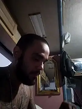 Snapshot of chipblu chatting on July 11, 2026, 3:53 am chipblu online show from July 11, 2026, 3:53 am