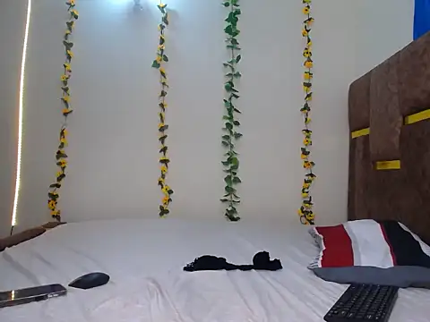 Sexy Taliaa online show from July 7, 2026, 9:30 pm