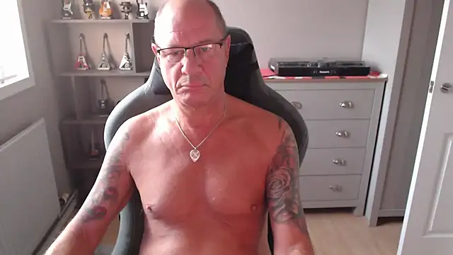 Snapshot of kellysomerset chatting on July 15, 2026, 4:51 am kellysomerset online show from July 15, 2026, 4:51 am