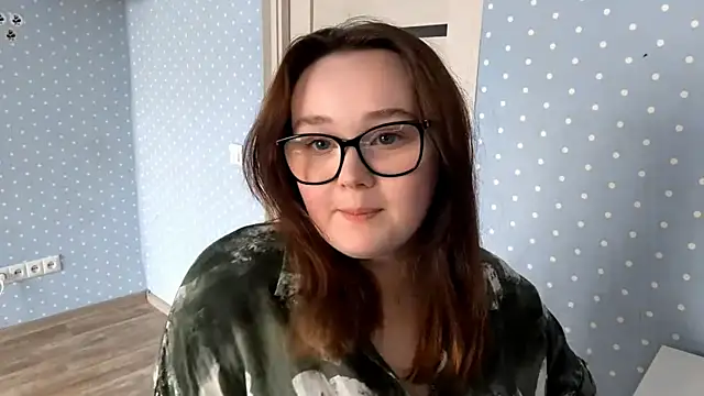 Snapshot of Bella_herecute chatting on July 8, 2026, 12:53 pm Bella herecute online show from July 8, 2026, 12:53 pm