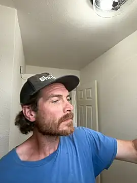Snapshot of The_Handyman_and_his_Girl chatting on July 7, 2026, 9:30 pm The Handyman and his Girl online show from July 7, 2026, 9:30 pm