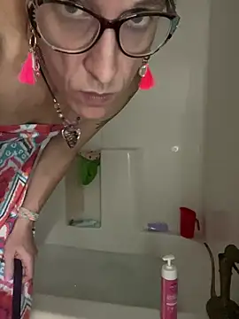 tsgoddessleora online show from August 3, 2026, 12:09 am