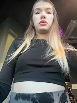 Snapshot of Miss_Mia69 chatting on July 16, 2026, 5:08 pm Miss Mia69 online show from July 16, 2026, 5:08 pm