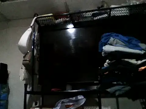 Snapshot of fckmepussy chatting on July 9, 2026, 4:33 pm fckmepussy online show from July 9, 2026, 4:33 pm