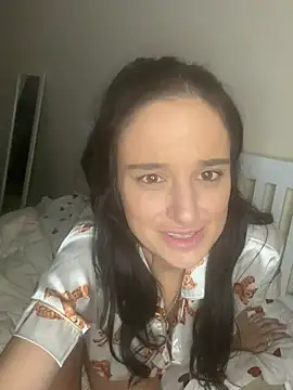 Snapshot of EnglishRoxy chatting on July 17, 2026, 12:39 am EnglishRoxy online show from July 17, 2026, 12:39 am