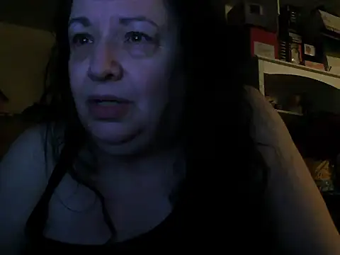 Snapshot of shadowdashlyla chatting on July 9, 2026, 5:44 am shadowdashlyla online show from July 9, 2026, 5:44 am
