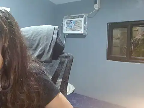 Snapshot of maria_bles chatting on July 10, 2026, 6:50 am maria bles online show from July 10, 2026, 6:50 am
