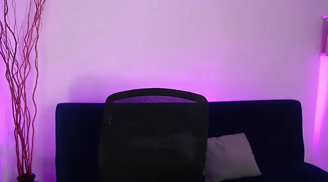 lispetite online show from December 3, 2024, 10:28 am