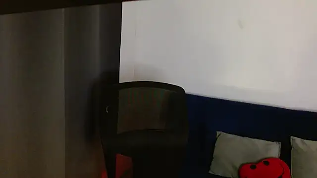 lispetite online show from September 10, 2025, 5:07 am