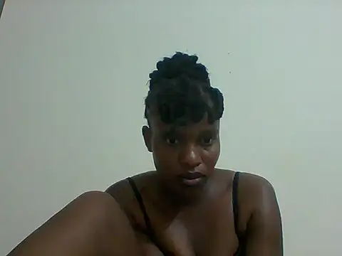 Snapshot of Sexy_kessy chatting on July 14, 2026, 9:20 pm Sexy kessy online show from July 14, 2026, 9:20 pm