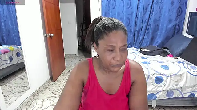 LupeAdams online show from October 14, 2025, 4:24 am